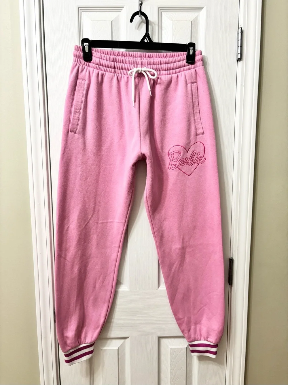 Barbie Pink Fleece Jogger Sweatpants Heart Graphic Stripe Cuff Size Large